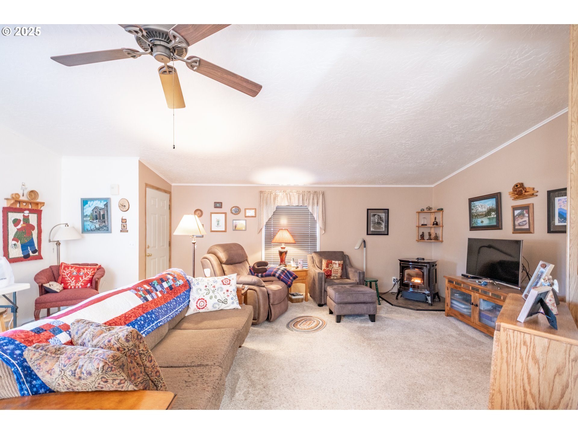 3220 Galena Loop Lebanon, OR 97355 - Photo 4 of 30 Gallery Image 4
