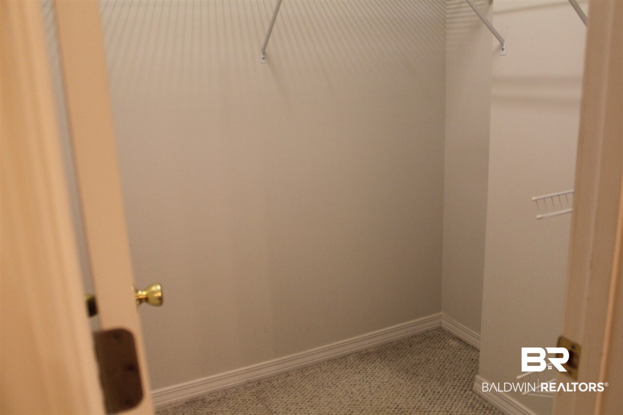101 Pennbrooke Loop Foley, AL 36535 - Photo 8 of 43 Master Closet