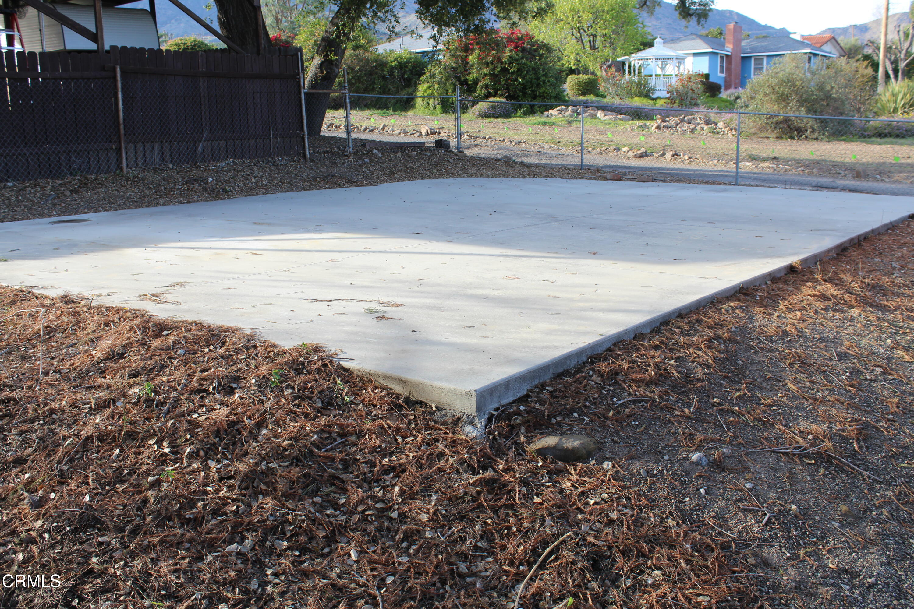 1173 Cliff Avenue Fillmore, CA 93015 - Photo 7 of 8 front view of a house with a yard