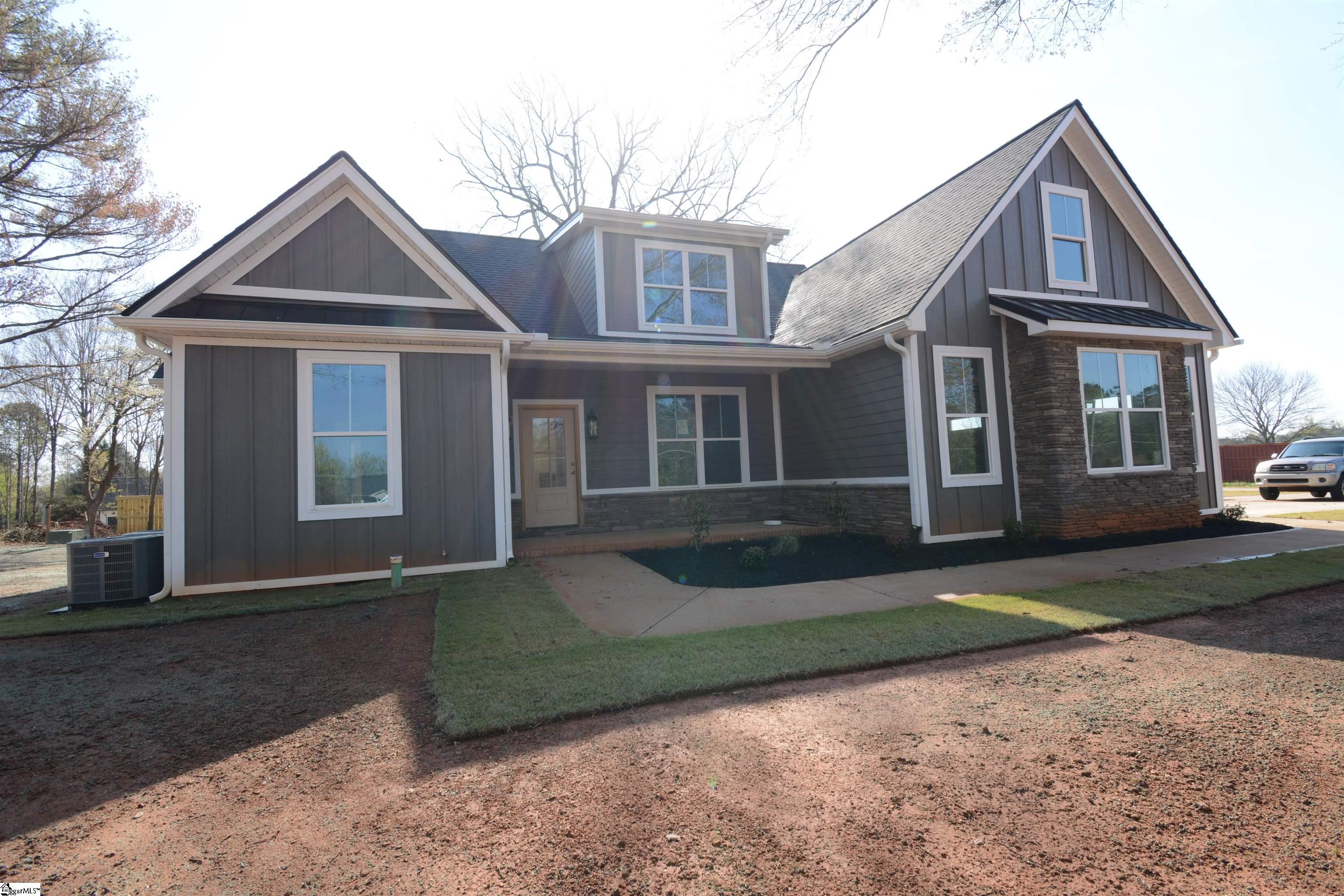 1247 Owens Road Greer, SC 29651 - Photo 1 of 27