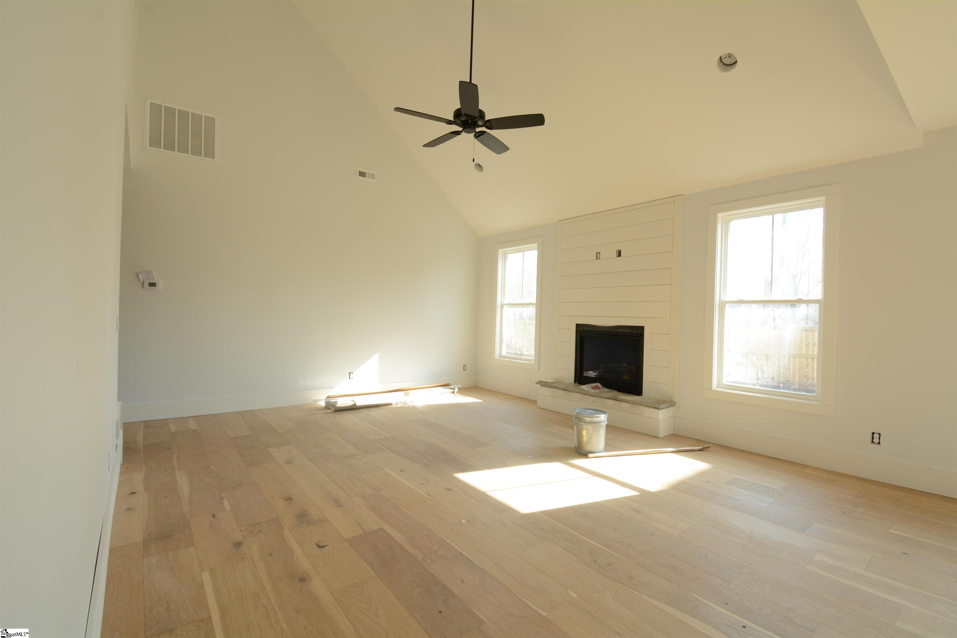 1247 Owens Road Greer, SC 29651 - Photo 11 of 27