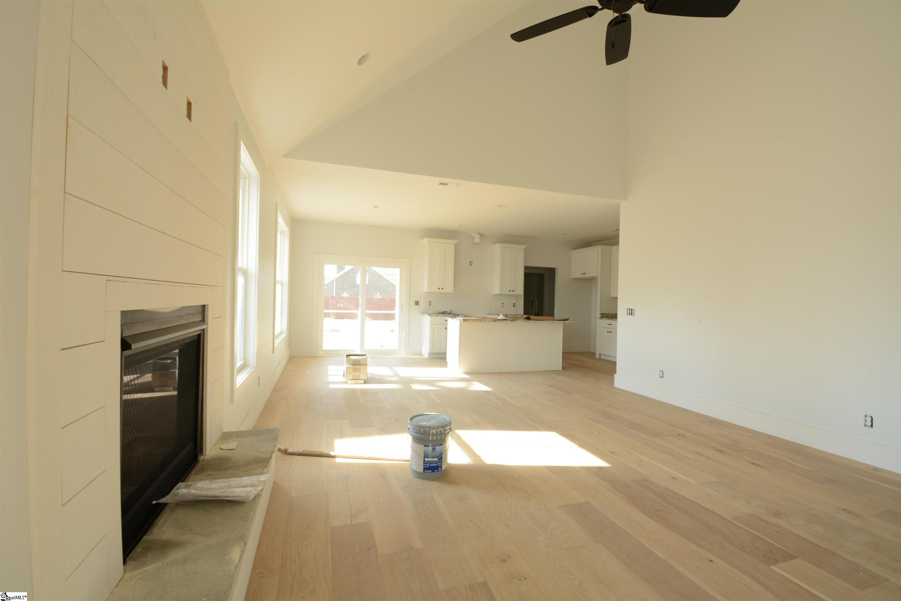 1247 Owens Road Greer, SC 29651 - Photo 10 of 27