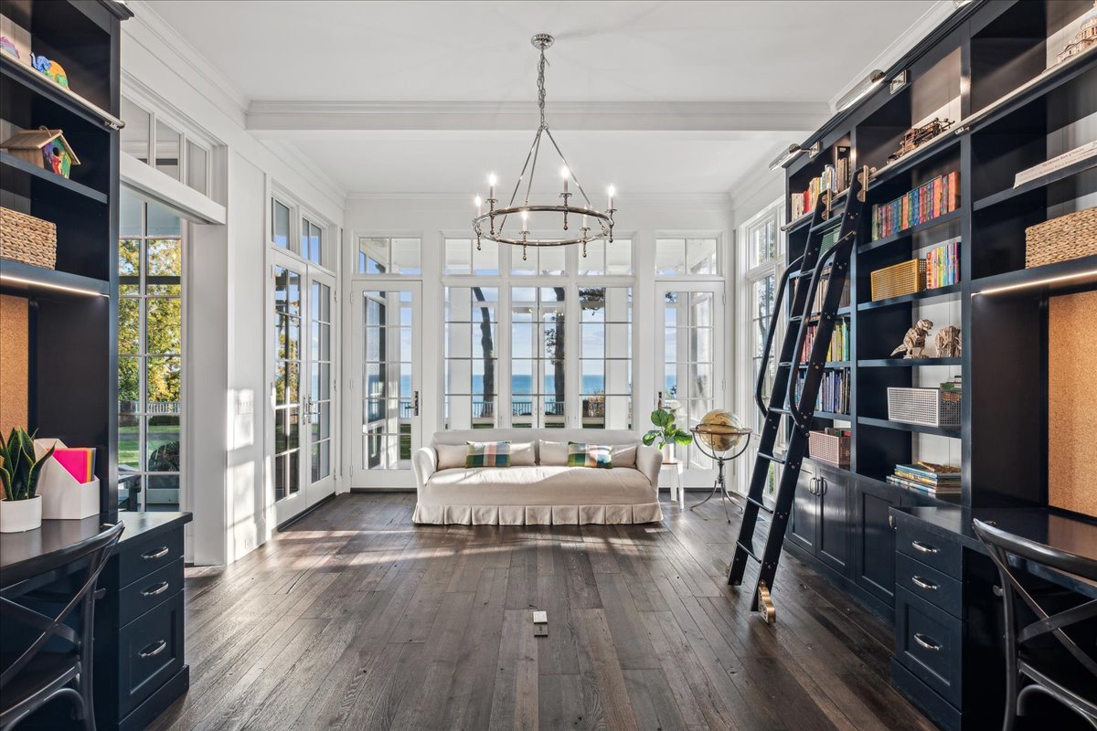 973 Sheridan Road Winnetka, IL 60093 - Photo 23 of 92