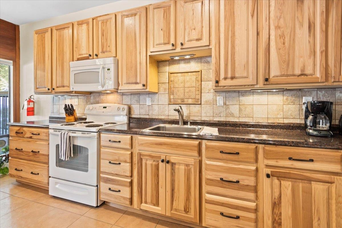 1300 Regency Way, Unit 92 Tahoe Vista, CA 96148 - Photo 7 of 23