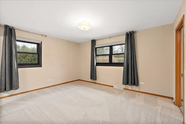 $3,300 | 7440 West Manitoba Drive, Palos Heights, IL 60463