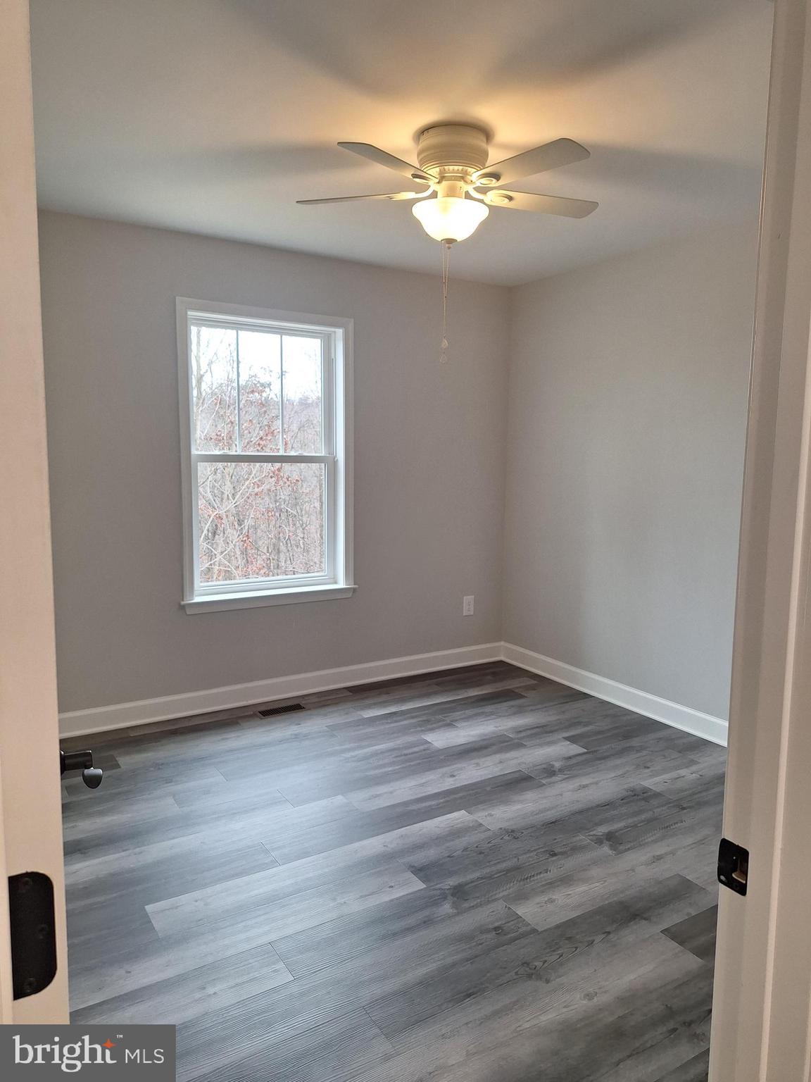 524 Plum Tree Lane Berkeley Springs, WV 25411 - Photo 13 of 38
