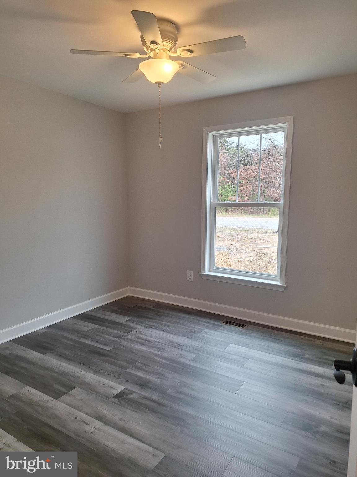 524 Plum Tree Lane Berkeley Springs, WV 25411 - Photo 10 of 38
