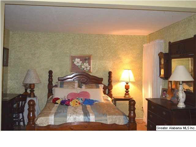 550 Cobb Road Oxford, AL 36203 - Photo 4 of 31
