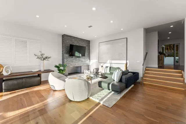 $5,695,000 | 5663 Abalone Place, La Jolla, CA 92037
