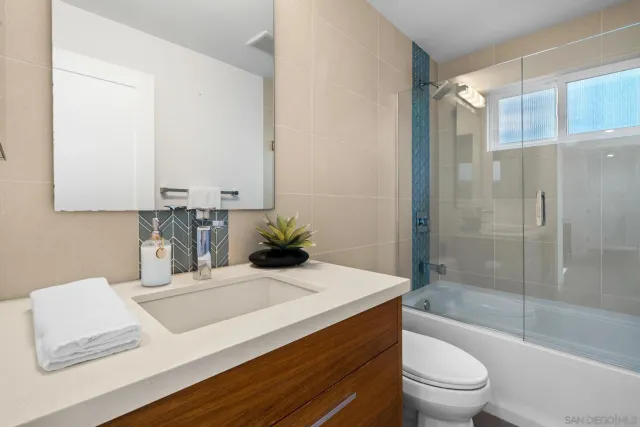 $5,695,000 | 5663 Abalone Place, La Jolla, CA 92037