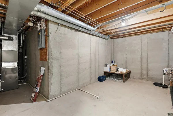 $375,000 | 661 Abbey Mill Drive Southeast, Unit 41, Ada, MI 49301