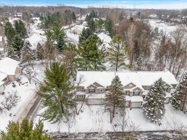 $375,000 | 661 Abbey Mill Drive Southeast, Unit 41, Ada, MI 49301