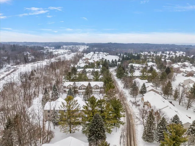 $375,000 | 661 Abbey Mill Drive Southeast, Unit 41, Ada, MI 49301