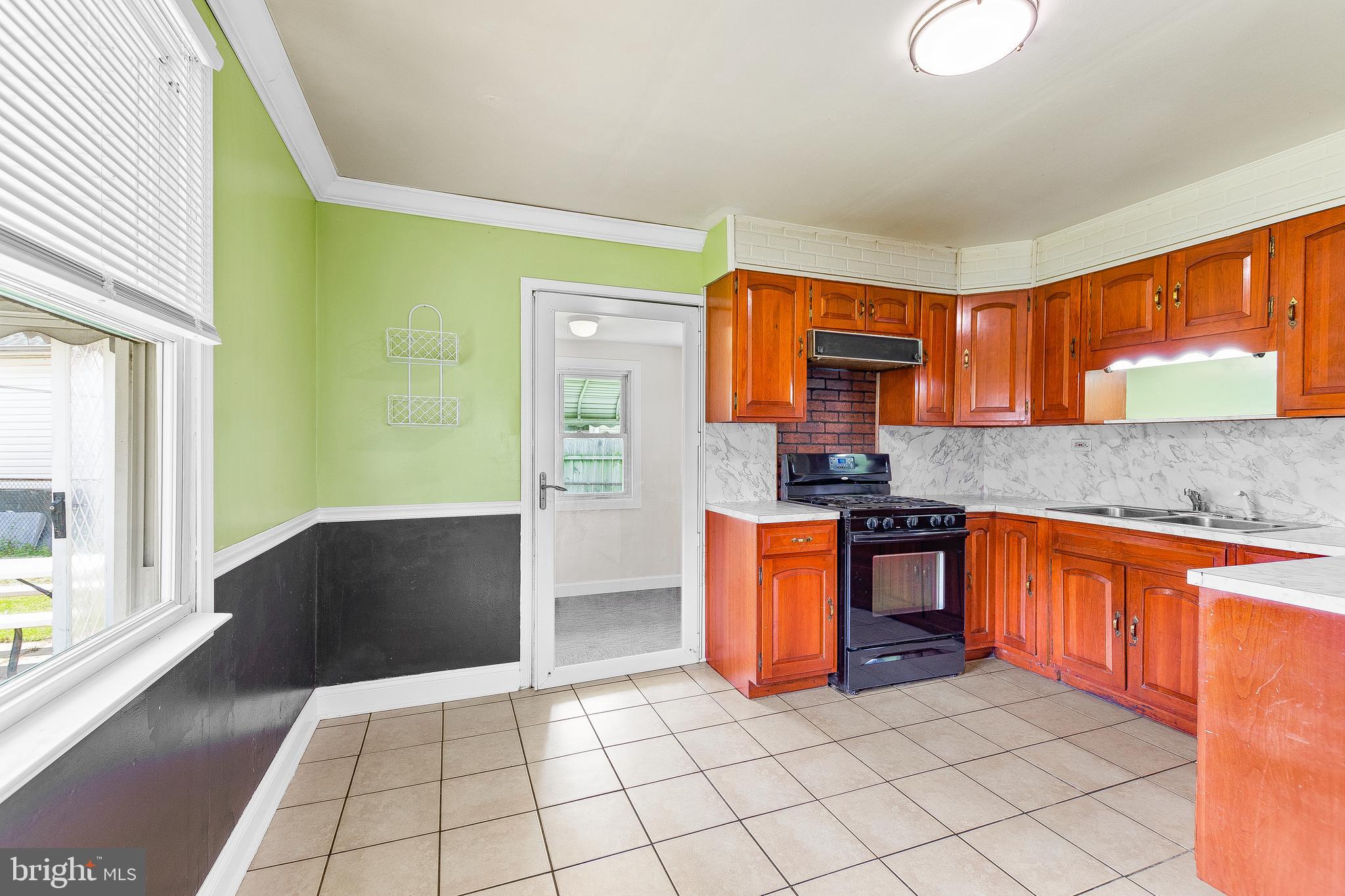 1801 Willow Spring Road Baltimore, MD 21222 - Photo 21 of 40