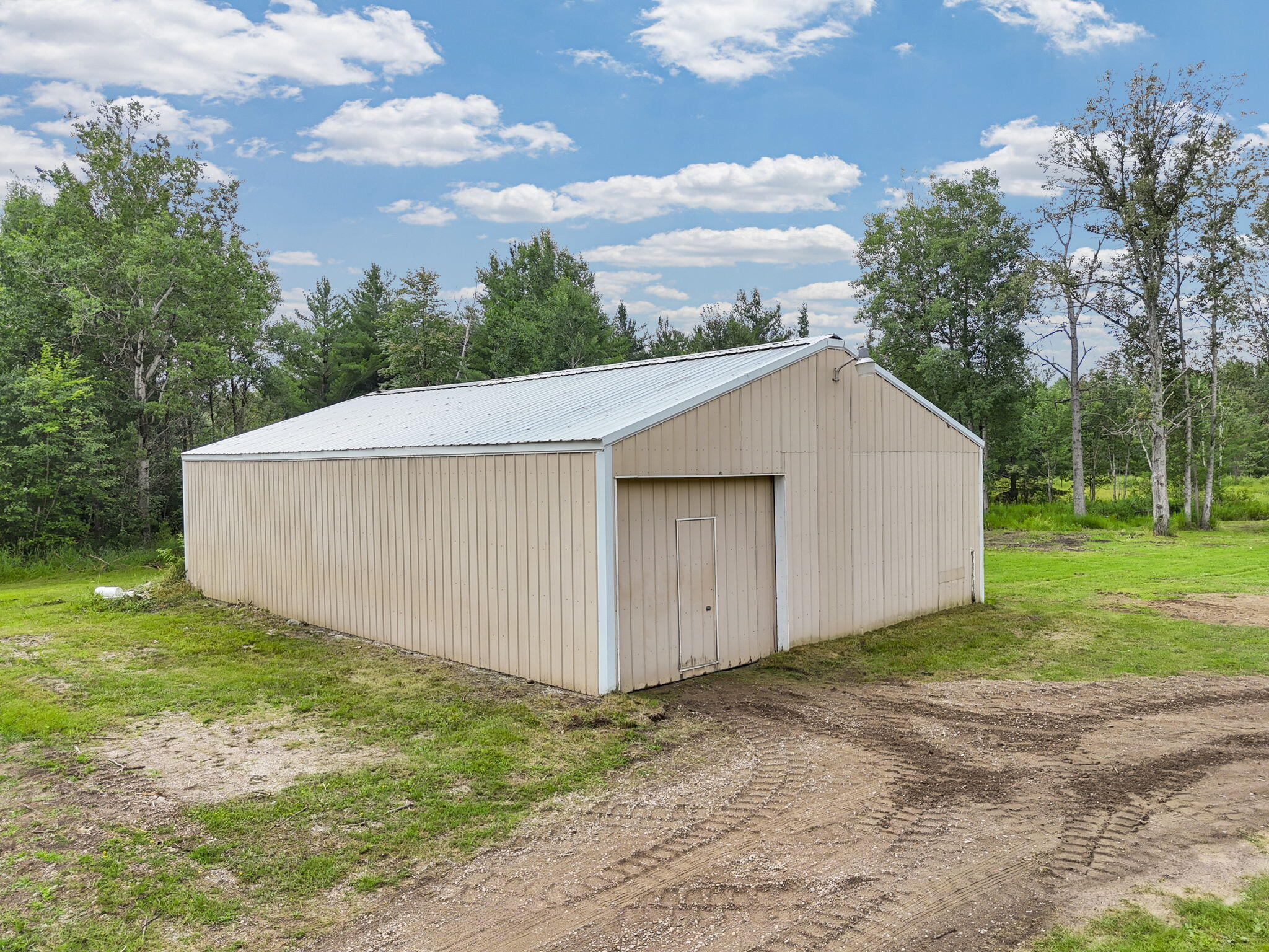 850 South Maple Valley Road St. Helen, MI 48656 - Photo 33 of 55