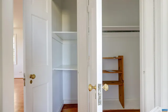 a view of walk in closet