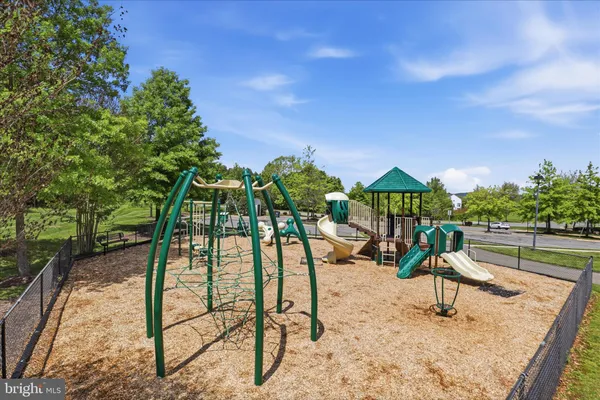 $817,000 | 13572 Arcadian Drive, Leesburg, VA 20176
