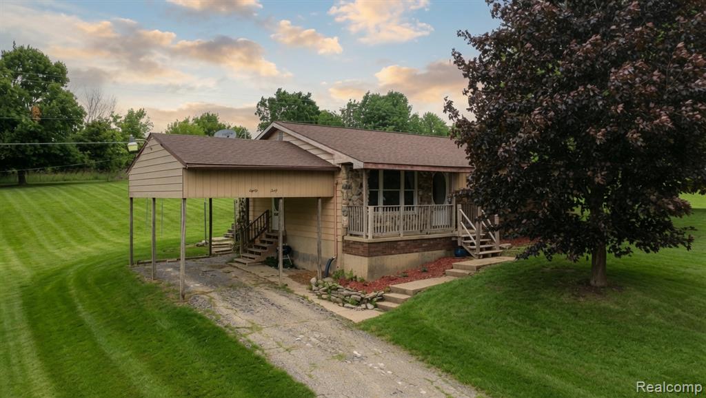8040 Smith Road Gaines, MI 48436 - Photo 6 of 30