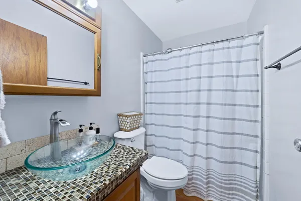 $179,990 | 809 West Northrup Street, Lansing, MI 48911
