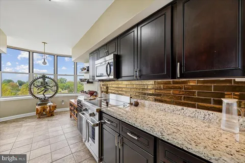 $1,200,000 | 5000 Battery Lane, Unit 1003, Bethesda, MD 20814