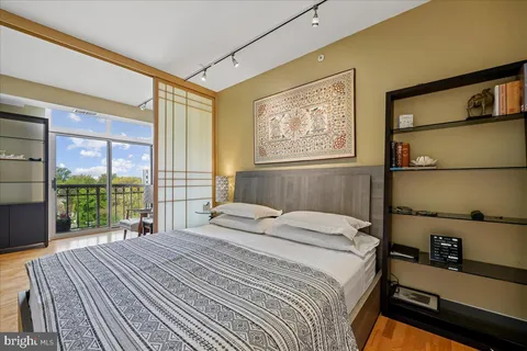 $1,200,000 | 5000 Battery Lane, Unit 1003, Bethesda, MD 20814