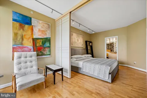 $1,200,000 | 5000 Battery Lane, Unit 1003, Bethesda, MD 20814