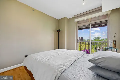 $1,200,000 | 5000 Battery Lane, Unit 1003, Bethesda, MD 20814