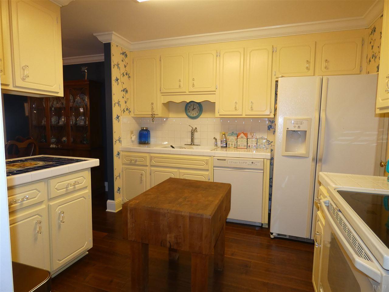 4831 East Olive Road, Unit 2D Pensacola, FL 32514 - Photo 12 of 29