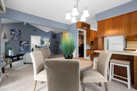 $165,000 | 11300 Oak Street, Unit 3, Kansas City, MO 64114