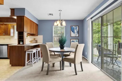 $165,000 | 11300 Oak Street, Unit 3, Kansas City, MO 64114