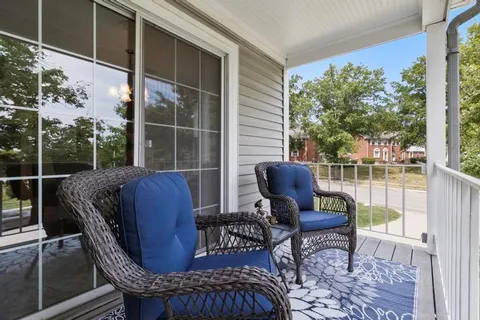 $165,000 | 11300 Oak Street, Unit 3, Kansas City, MO 64114