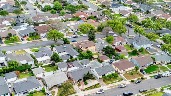 $1,495,000 | 633 Groton Drive, Burbank, CA 91504