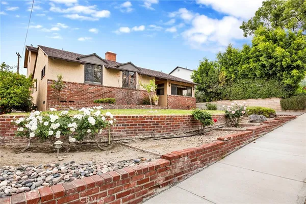 $1,495,000 | 633 Groton Drive, Burbank, CA 91504