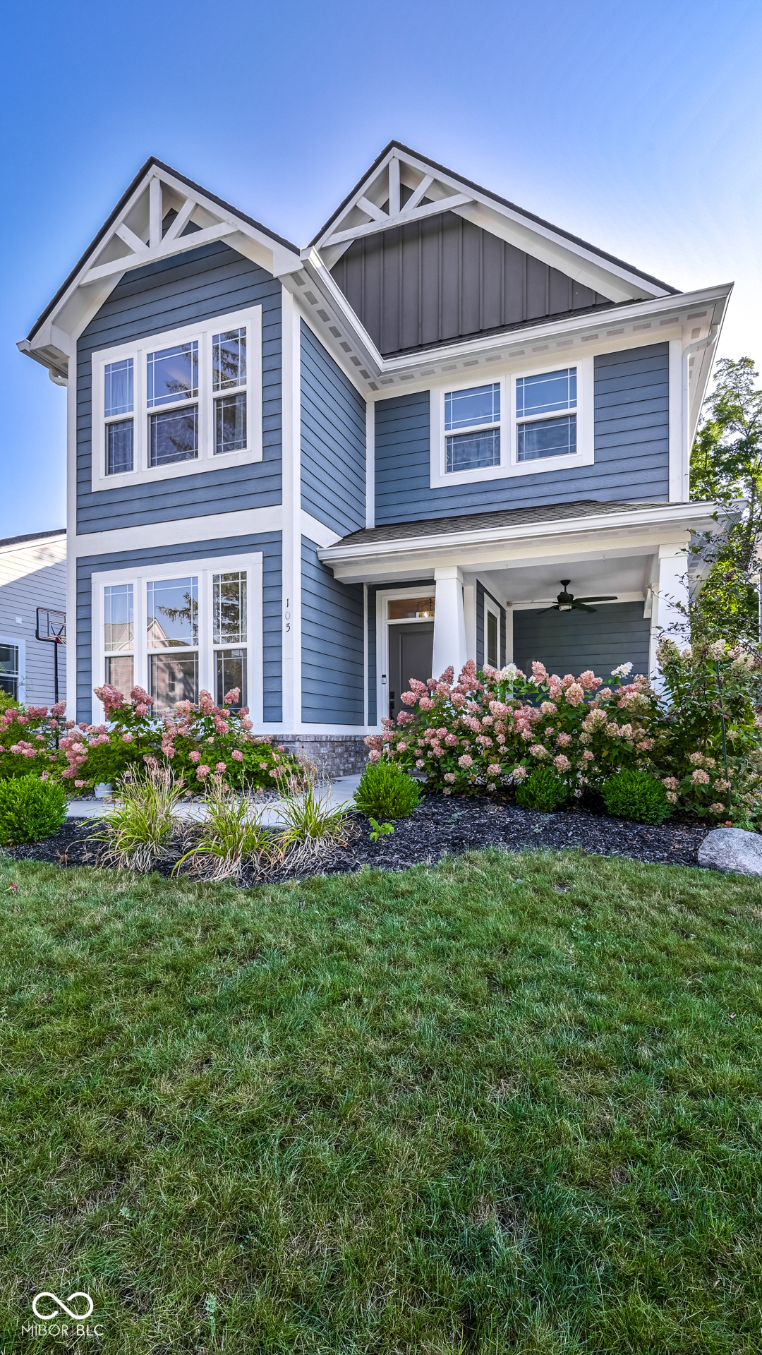 105 Thomas Point Drive Fortville, IN 46040 - Photo 4 of 56