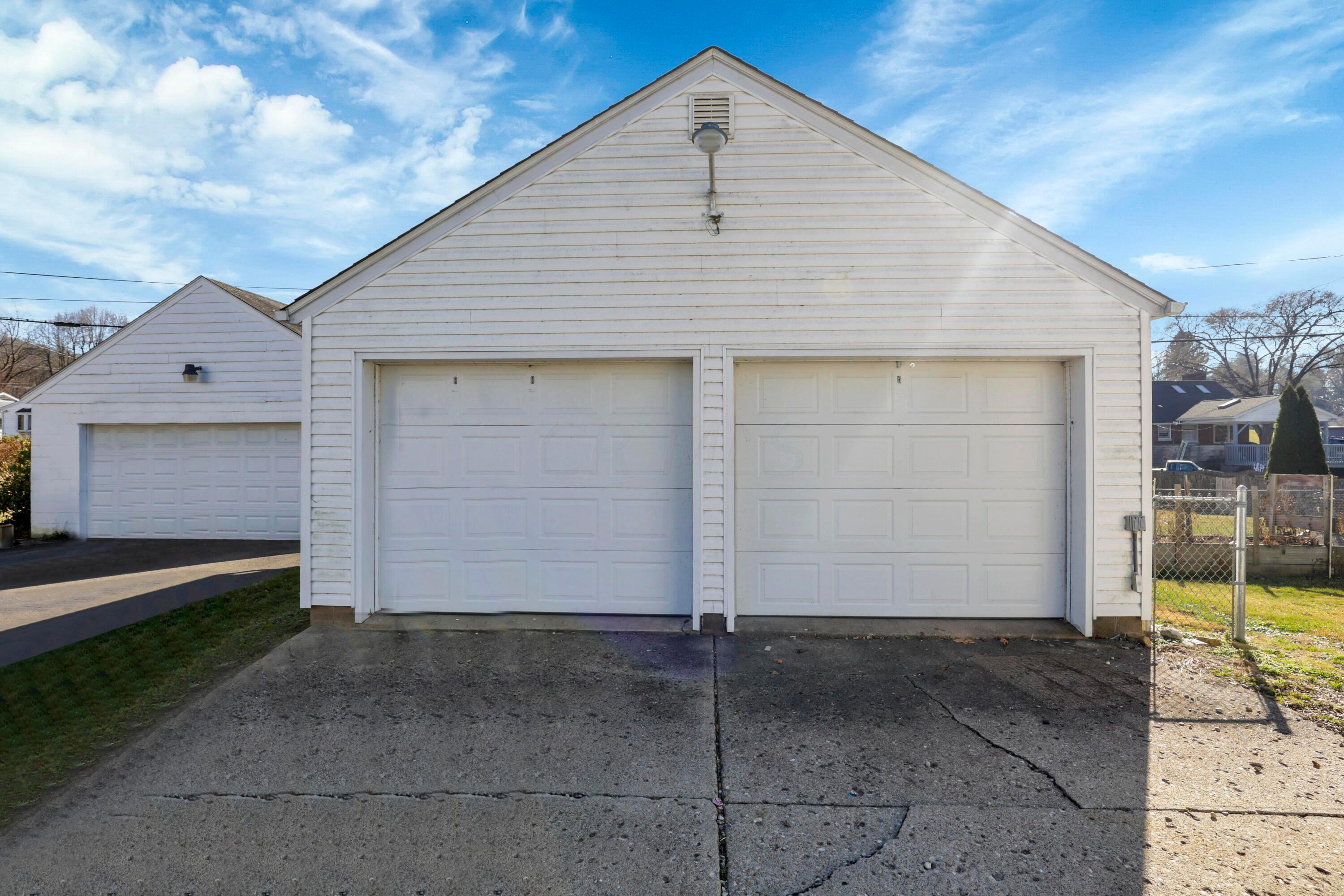 868 Pleasantville Road Lancaster, OH 43130 - Photo 10 of 63 0N4A0633