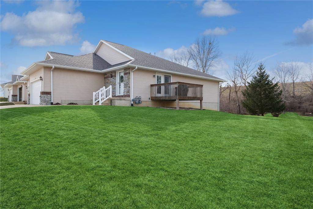 3523 Stoney Point Road Southwest Cedar Rapids, IA 52404 - Photo 3 of 26 Gallery Image 3