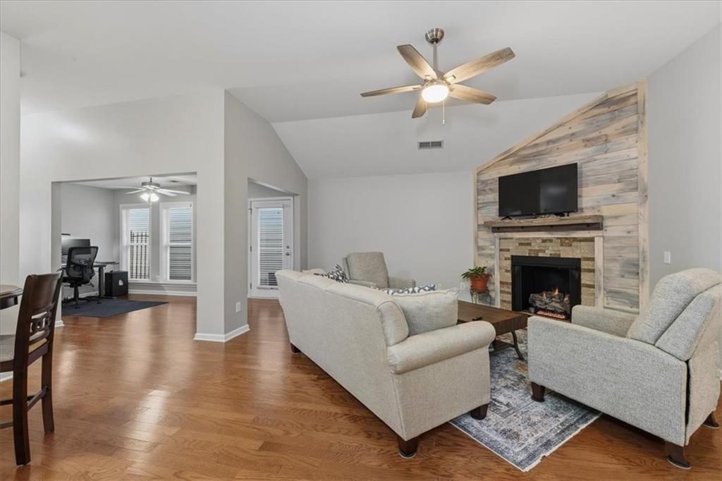 4925 Magnolia Cottage Way Acworth, GA 30101 - Photo 11 of 29