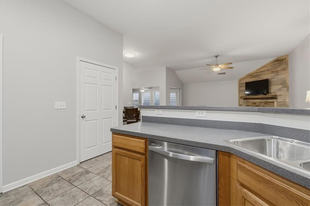 4925 Magnolia Cottage Way Acworth, GA 30101 - Photo 16 of 29