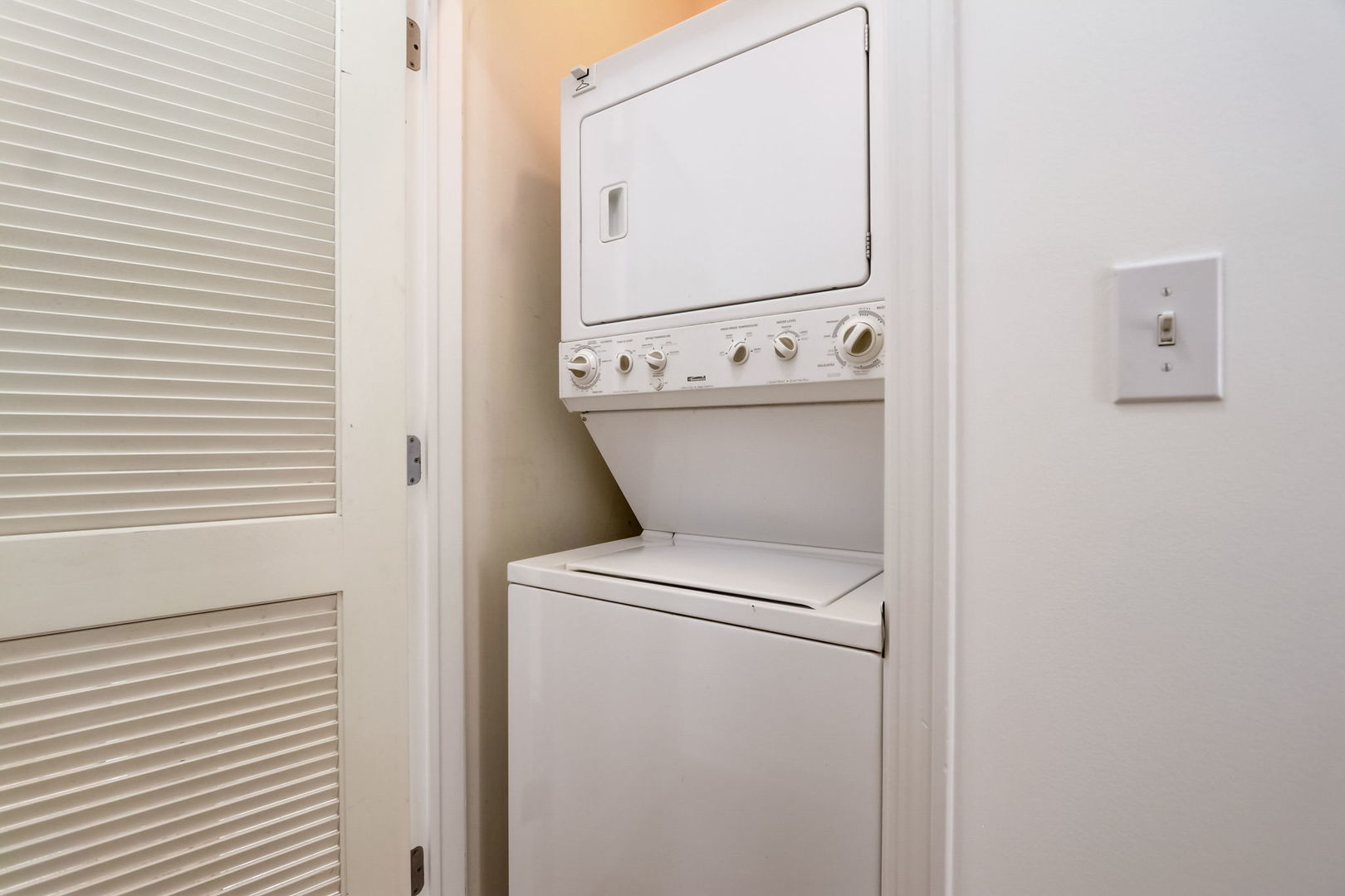 2457 West Harrison Street, Unit 3 Chicago, IL 60612 - Photo 16 of 20 a white toilet sitting next to a bathroom sink