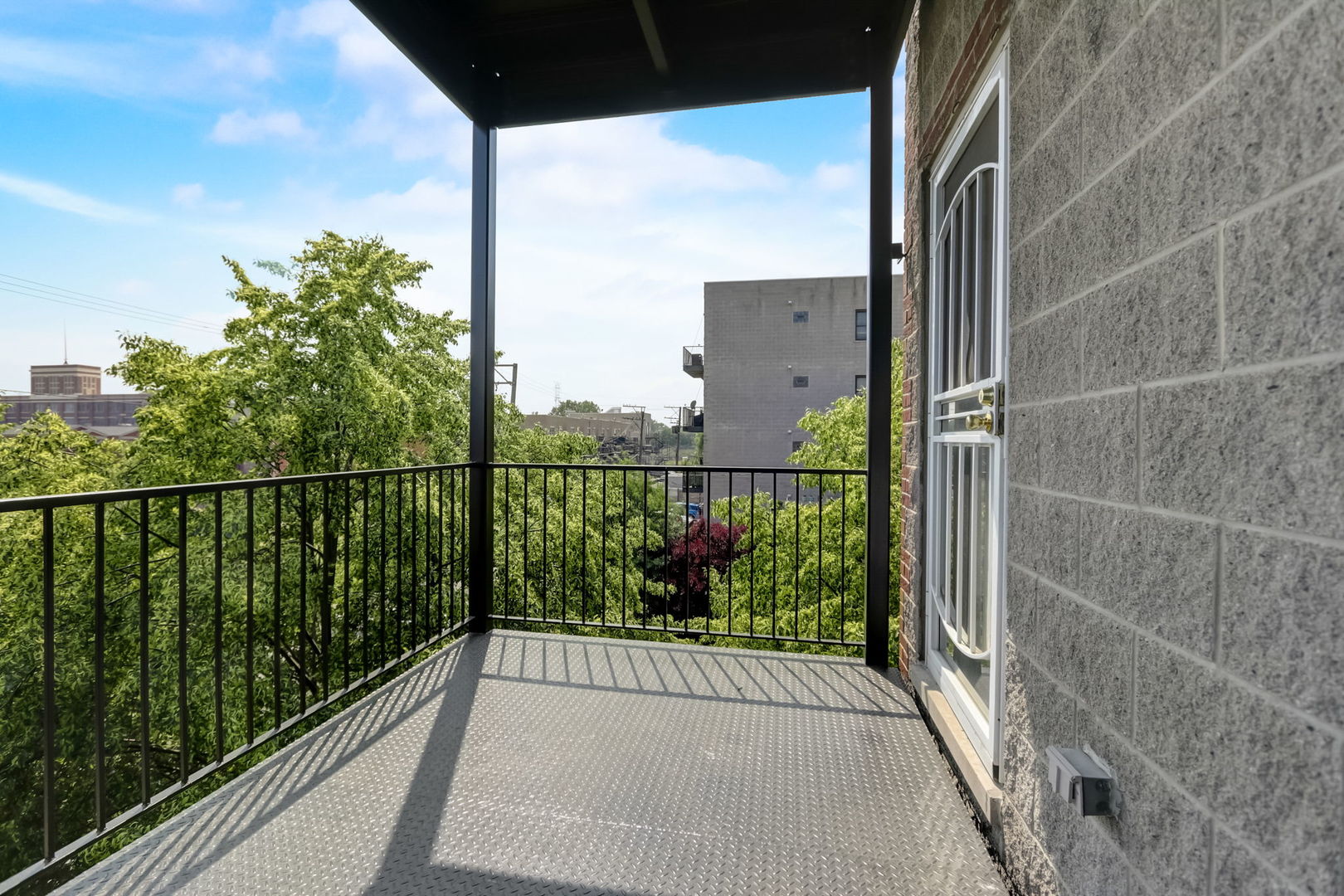 2457 West Harrison Street, Unit 3 Chicago, IL 60612 - Photo 17 of 20