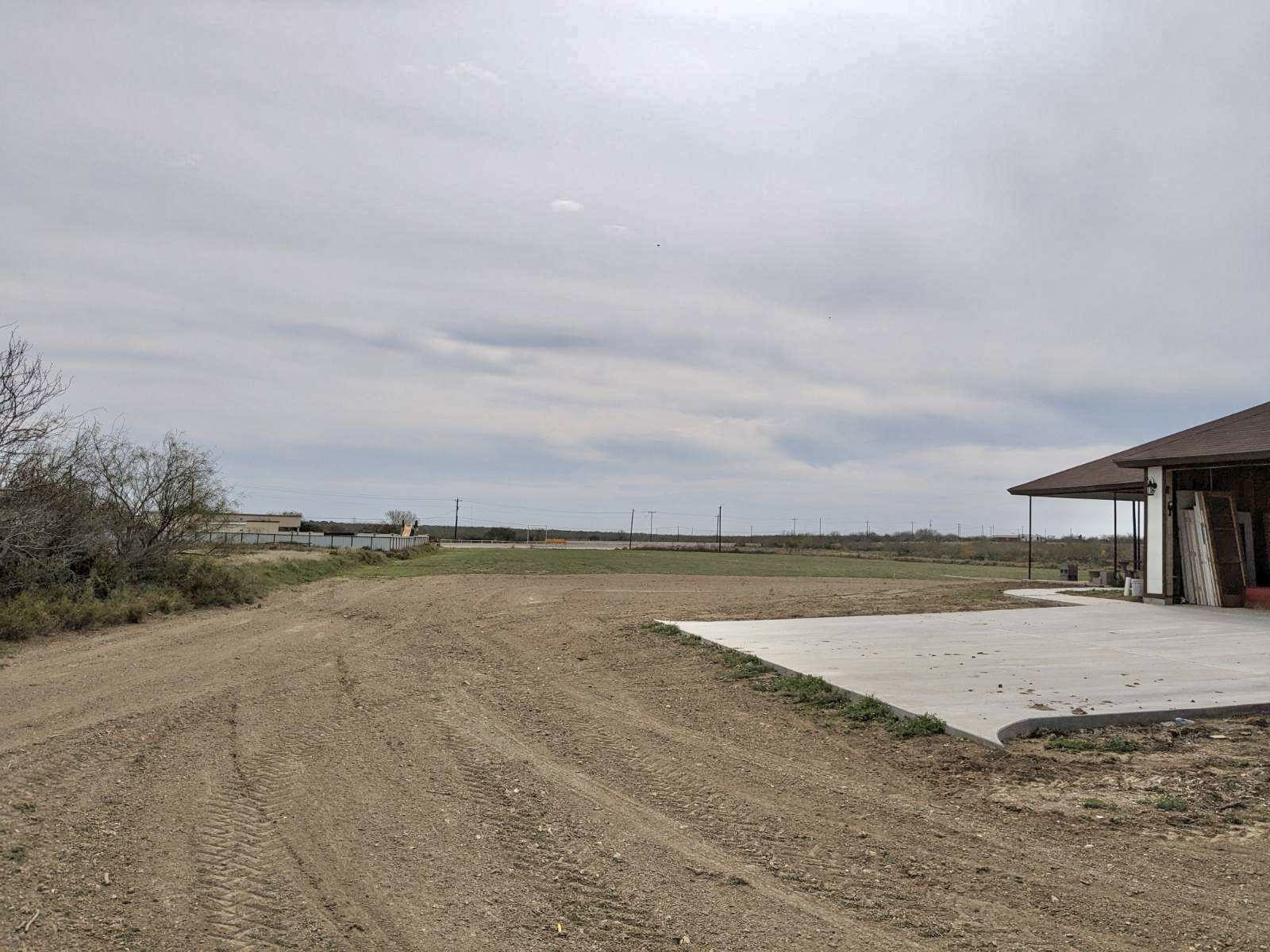 2991 Highway 83 Roma, TX 78584 - Photo 36 of 42