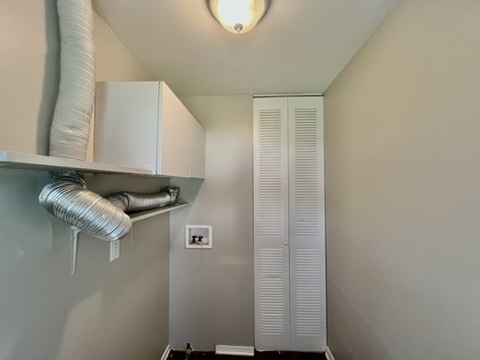 829 Princeton Avenue Matteson, IL 60443 - Photo 18 of 20 a close view of kitchen appliances