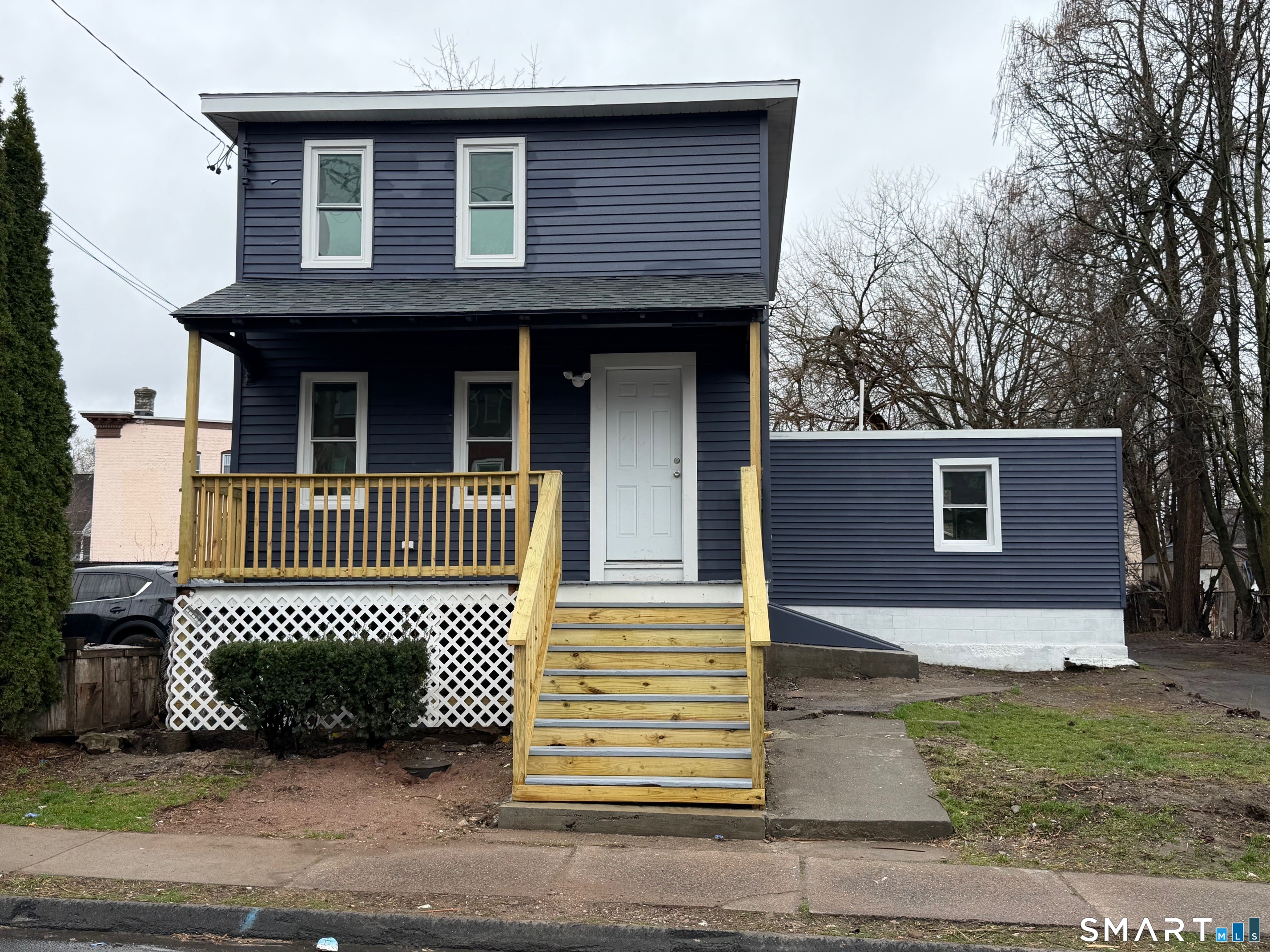 107 Mather Street Hartford, CT 06120 - Photo 1 of 21