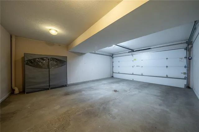a view of a garage
