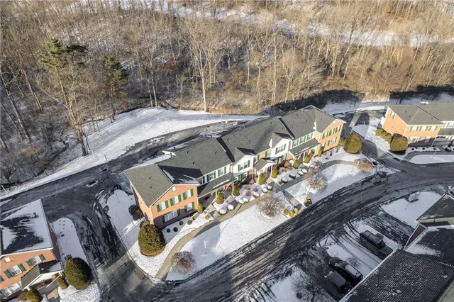 a view of an outdoor space