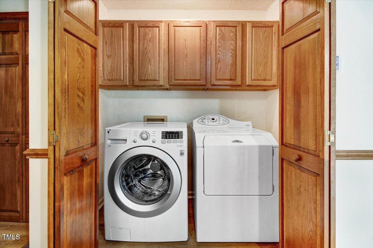 1860 Little Devine Road Selma, NC 27576 - Photo 18 of 46 Laundry