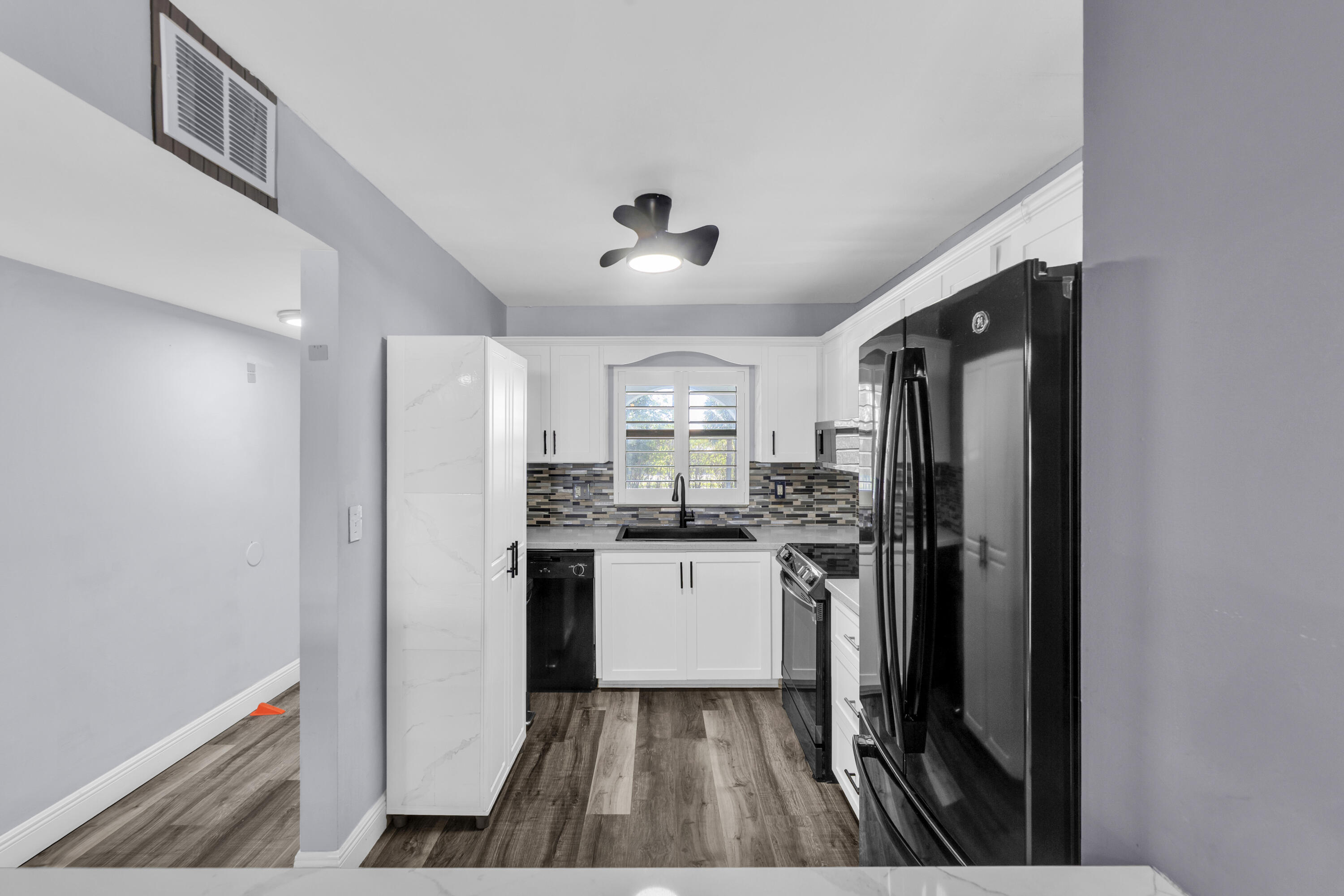 1901 Woolbright Road, Unit A203 Boynton Beach, FL 33426 - Photo 5 of 32 KITCHEN