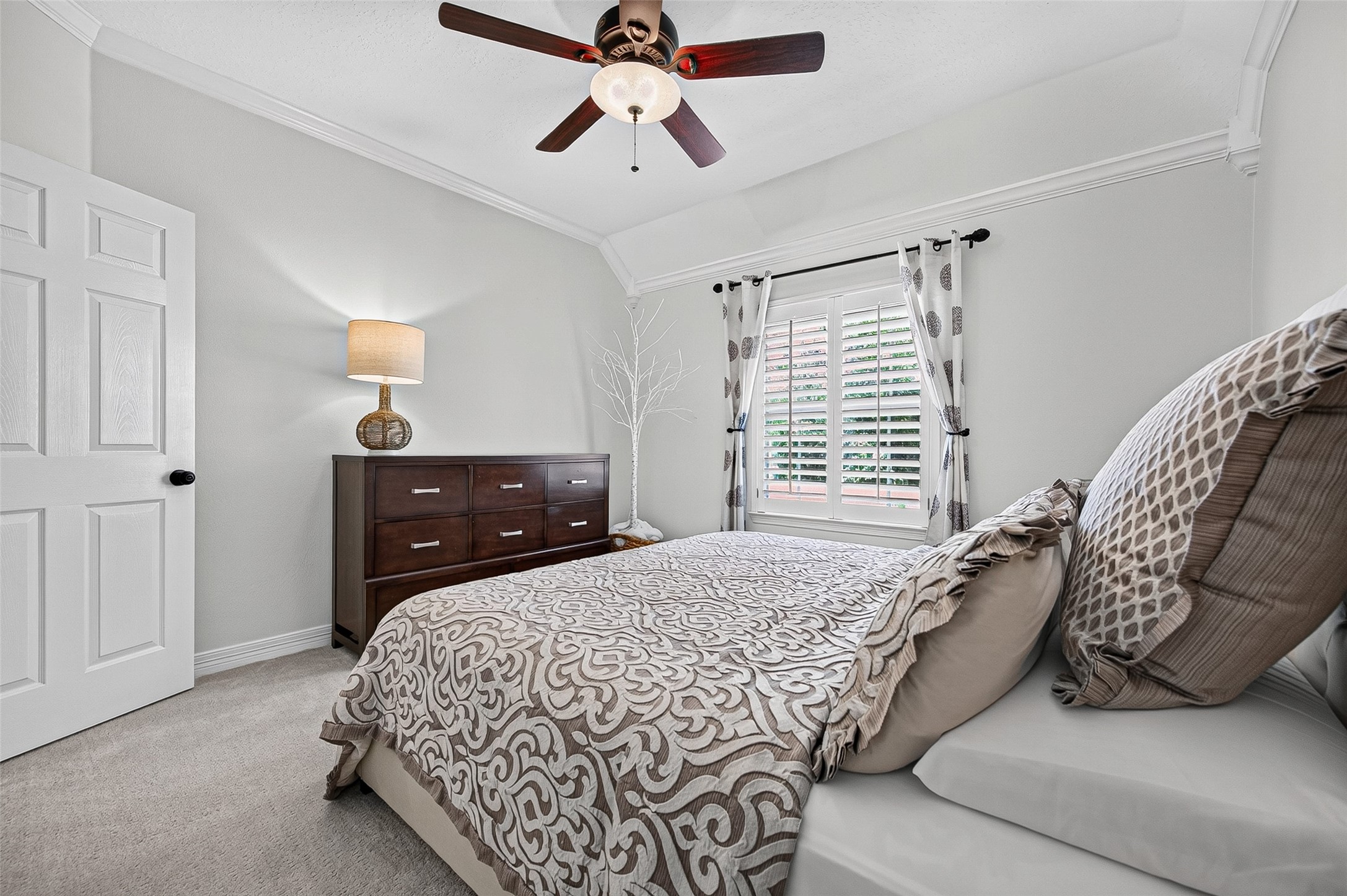 11822 Rue Beaujon Court Tomball, TX 77377 - Photo 33 of 50 One of 4 bedrooms upstairs is located just a couple feet off the stair landing.
