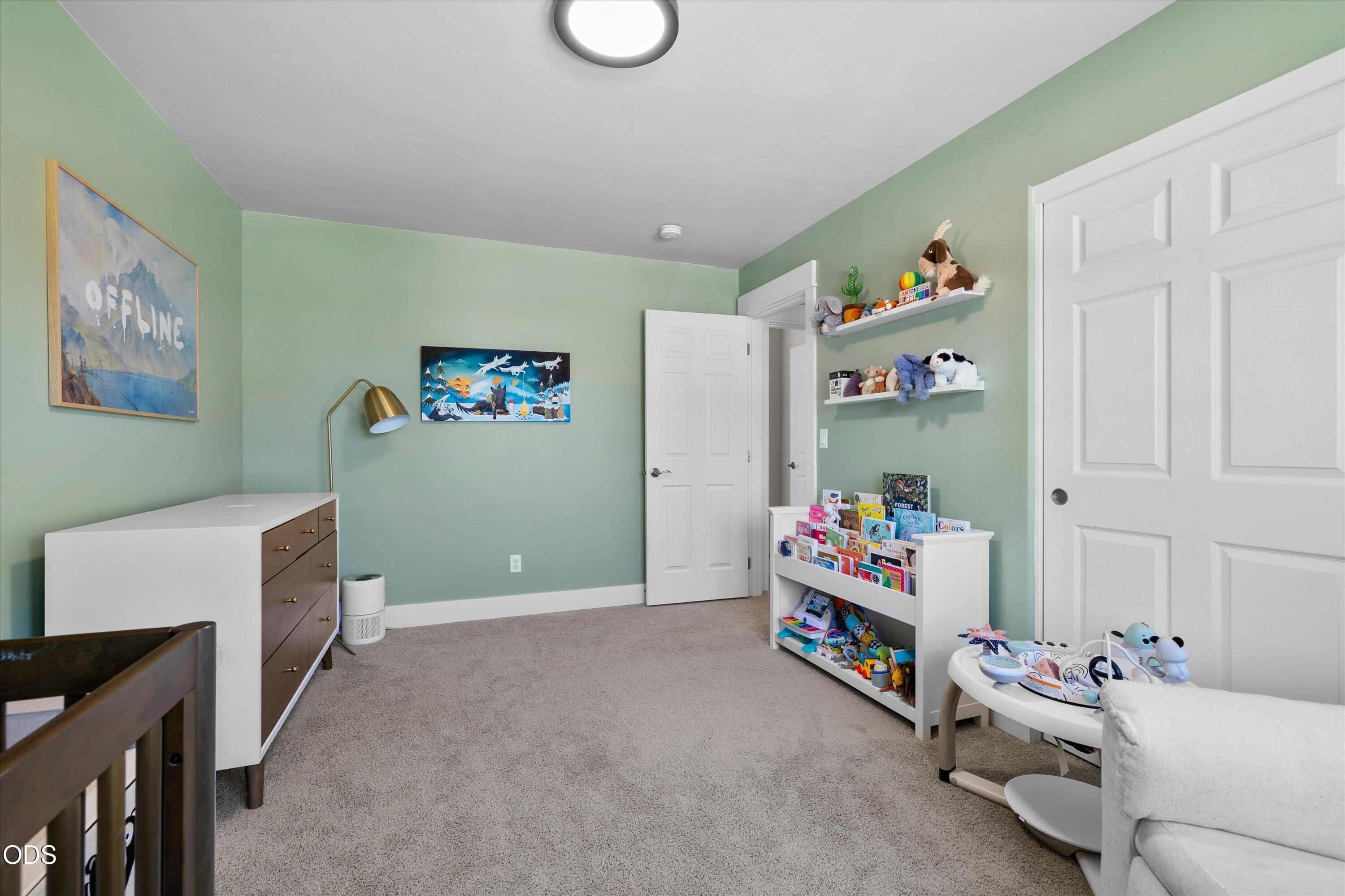 20571 Rolen Avenue Bend, OR 97702 - Photo 25 of 42