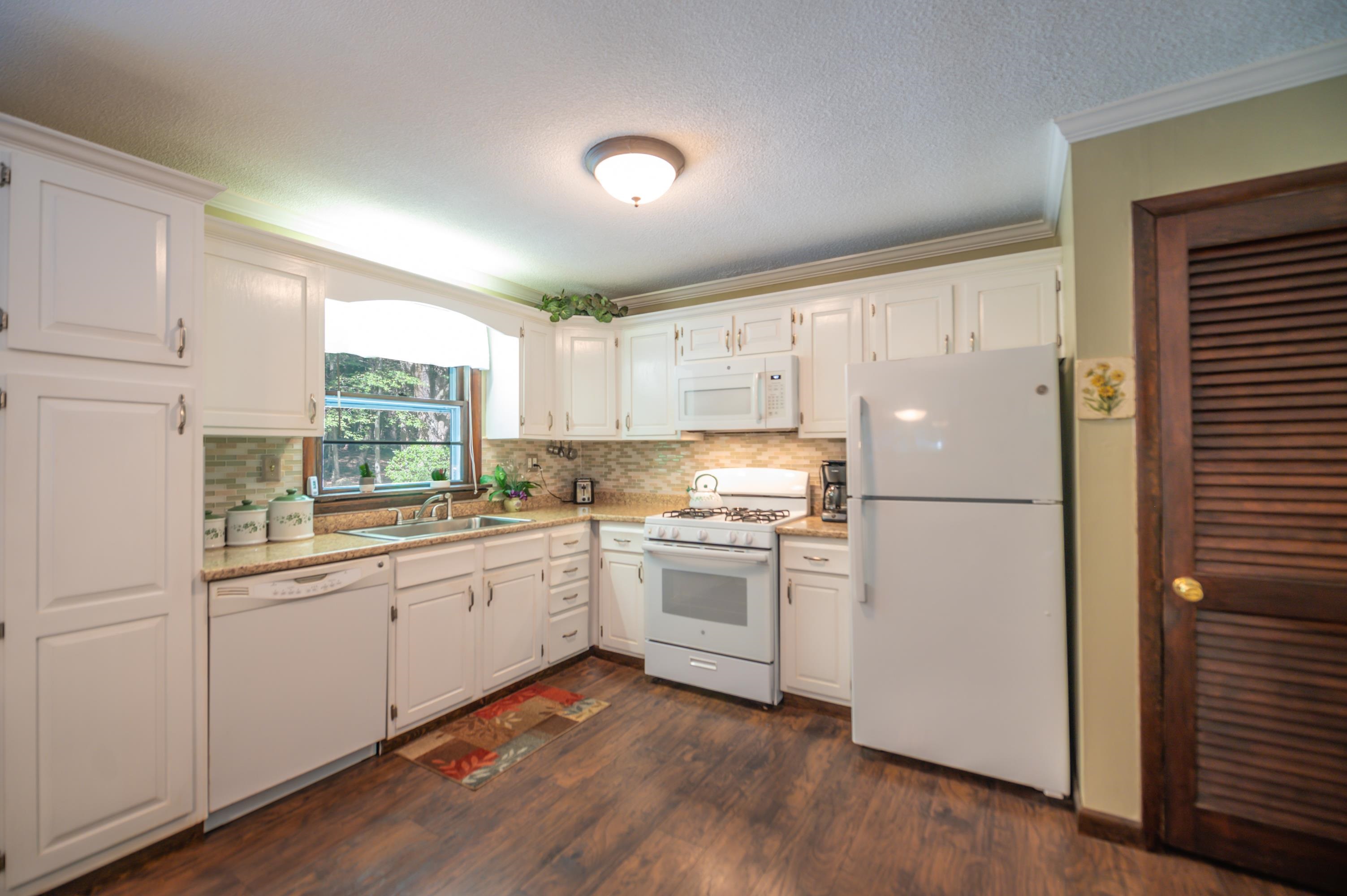 78 Taft Brook Road Dover, VT 05341 - Photo 8 of 26